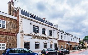 Dockside Hotel